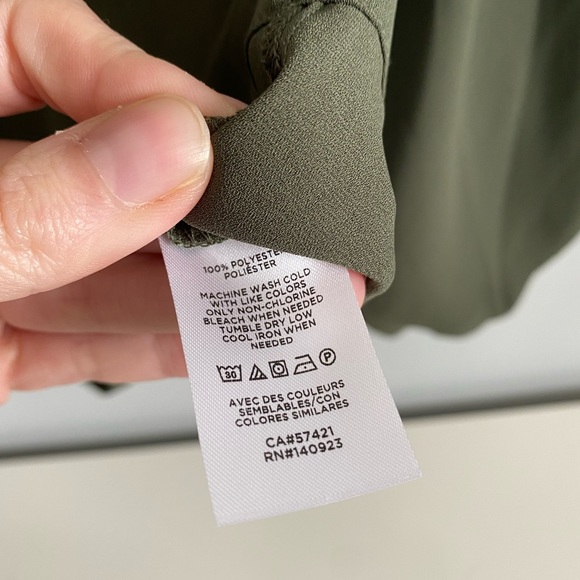 NWT LOFT blouse - Picture 6 of 6